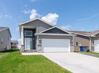 4533 18th St S, Moorhead, MN 56560