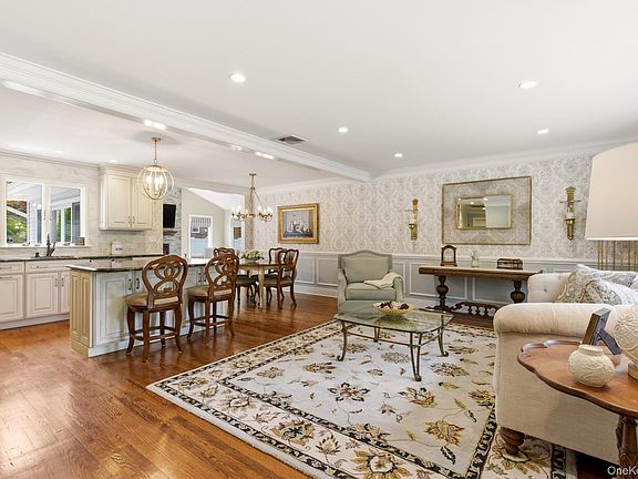5th image of 6 Louisa Court