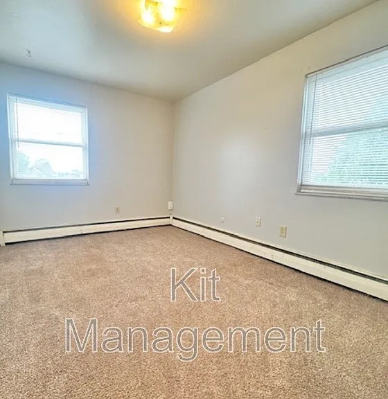 3320 Douglas Rd — Photo 7
