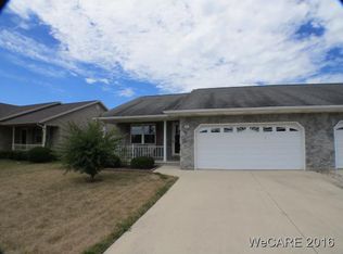 203 Eastown Dr, Wapakoneta, OH 45895