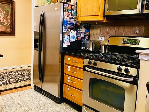 4th image of 43-25 Douglaston Pkwy APT 3C
