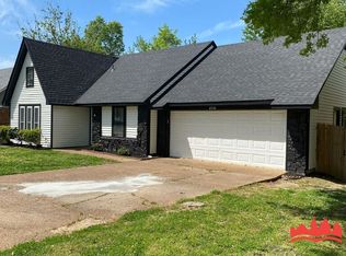 6716 Rockbrook Dr, Memphis, TN 38141