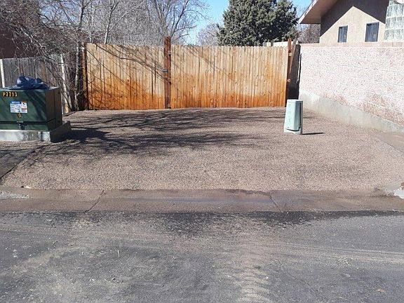2nd image of 119 Canyon View Ct NE