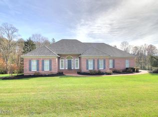 3465 W Wolf Valley Rd, Clinton, TN 37716