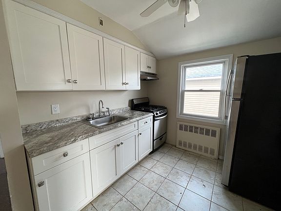 3rd image of 452 Beach 125th St Floor 2