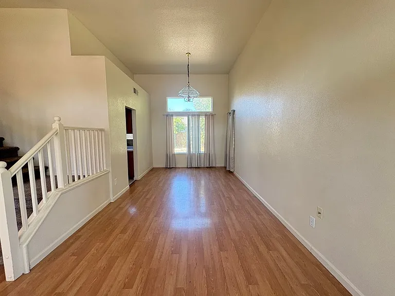 4003 Ews Woods Blvd — Photo 3