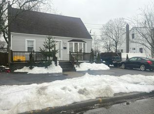 130 2nd Ave, Bay Shore, NY 11706