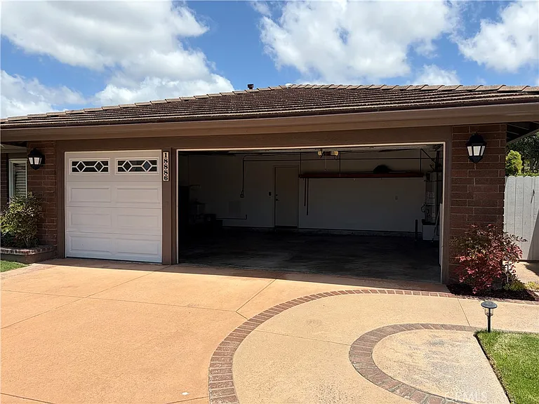 18886 Mount Walton Cir — Photo 62
