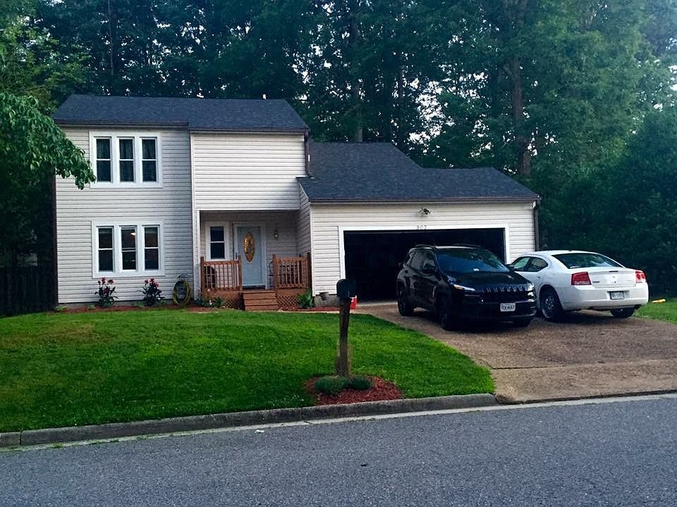 1st image of 302 Heacox Ln