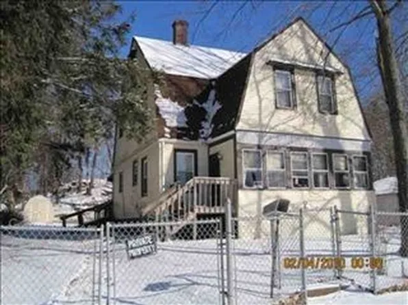 22 Bedford Ave, Monticello, NY 12701