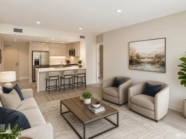 10 Innes Ct #304, San Francisco, CA 94124