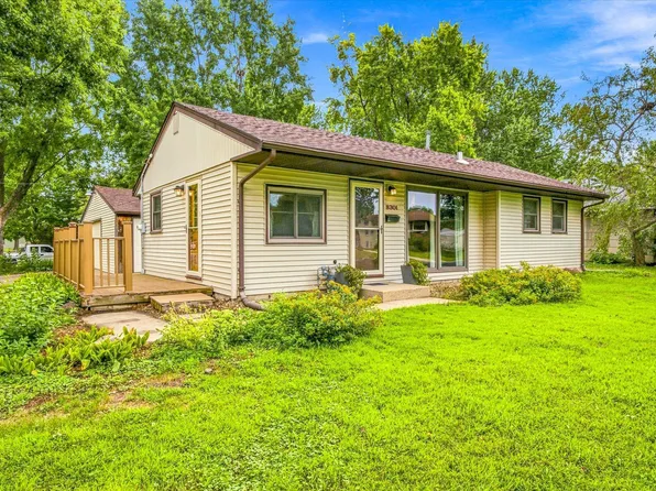 8301 Elliot Ave S, Bloomington, MN 55420