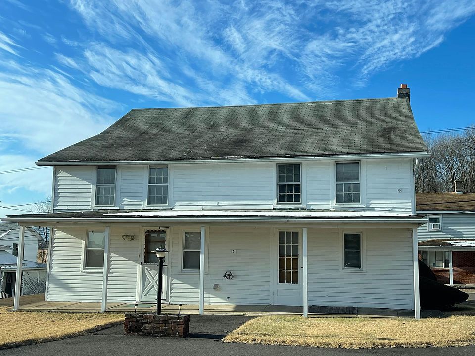 2nd image of 92 Coal St #1