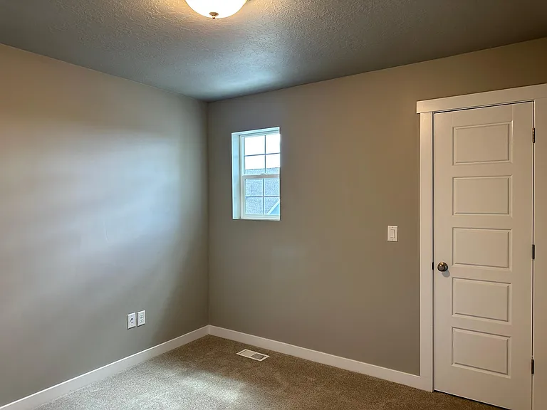 5016 W Evergreen Ln — Photo 22