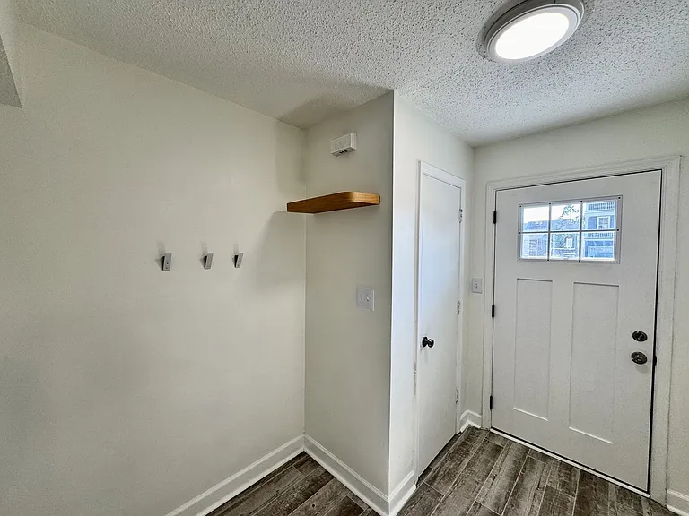 1509 Cypress Ave — Photo 7