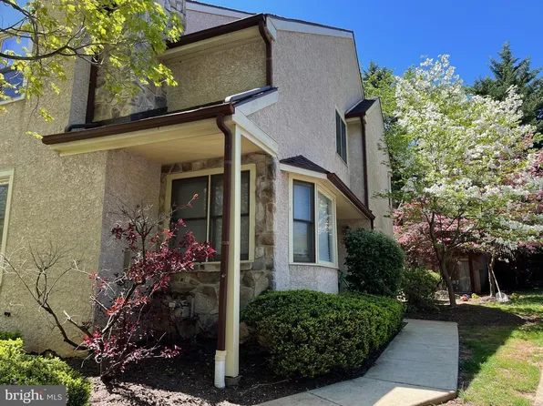 93 Beacon Sq #93, Wayne, PA 19087