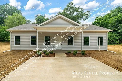 3201 Circle Dr Photo 1