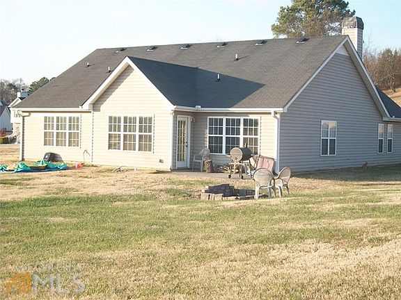 2nd image of 167 Walnut Hill Dr SE