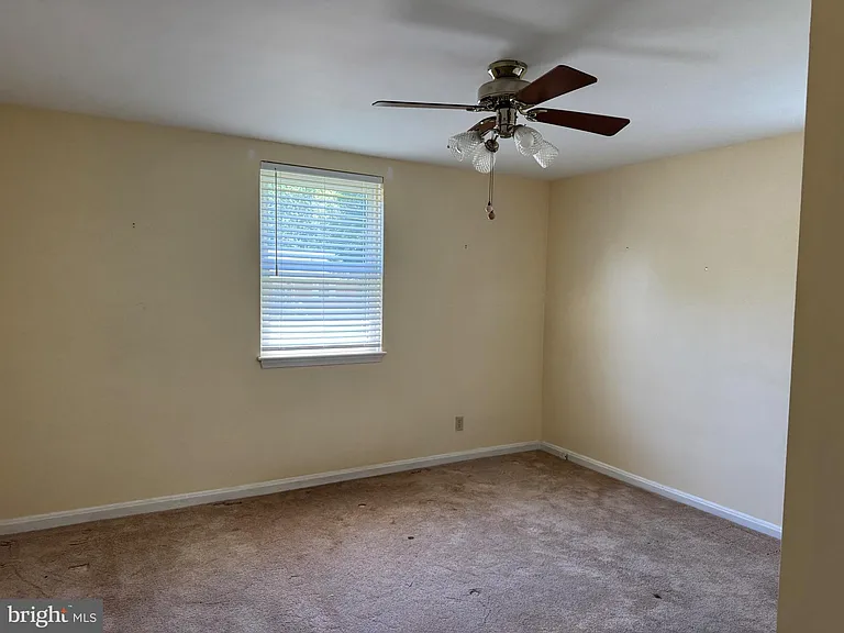2906 Breezy Ter — Photo 69