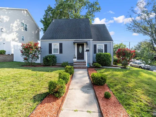 121 Hedden Ter, North Arlington, NJ 07031