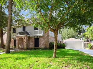 5631 Arbor Vitae Dr, Houston, TX 77092