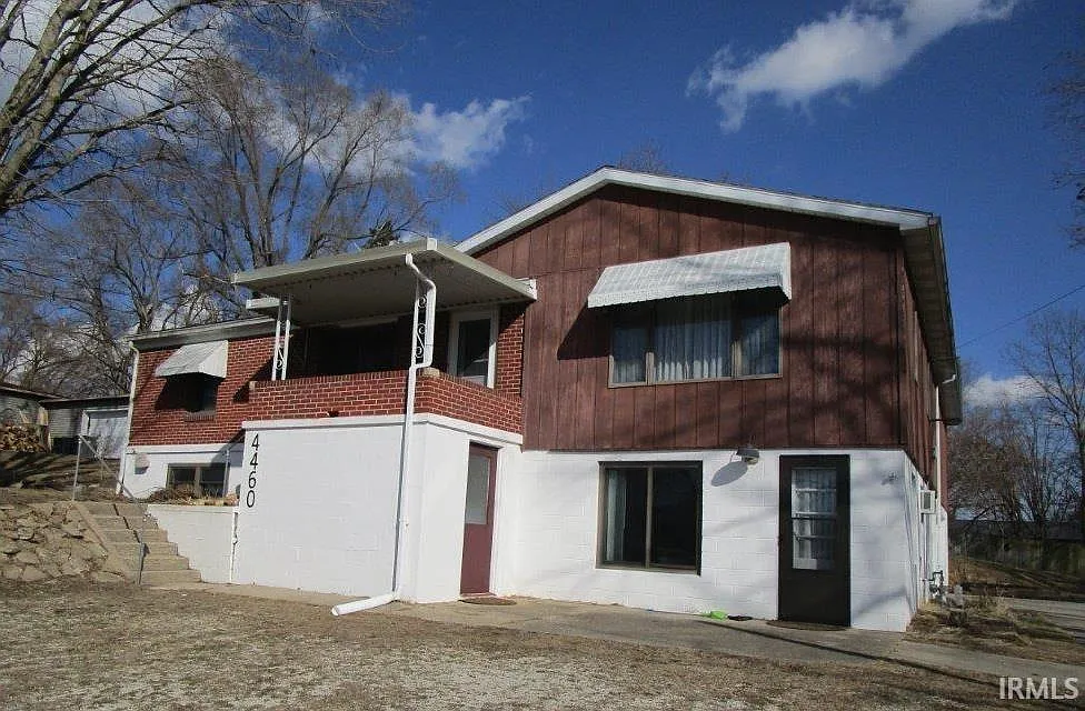 4460 N Sullivan Rd photo 1