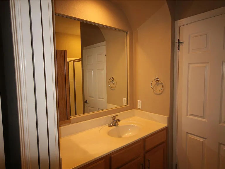 11558 Spicewood Pkwy #13 — Photo 17