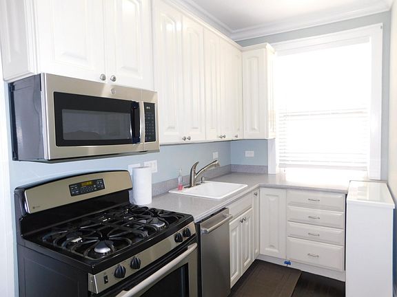 5th image of 854 Hinman Ave