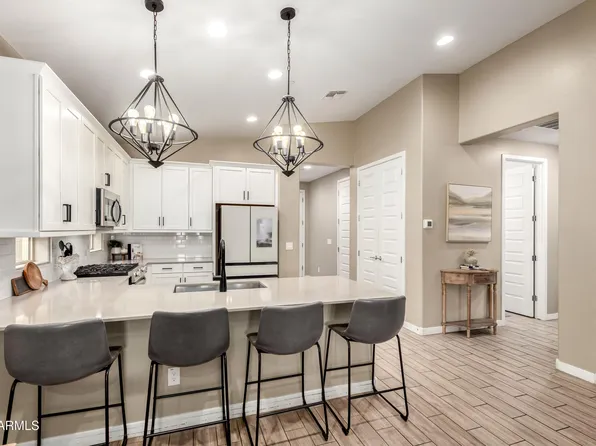 9624 E THUNDERBOLT Avenue, Mesa, AZ 85212