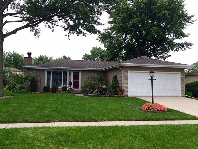 1st image of 37 Emery Dr