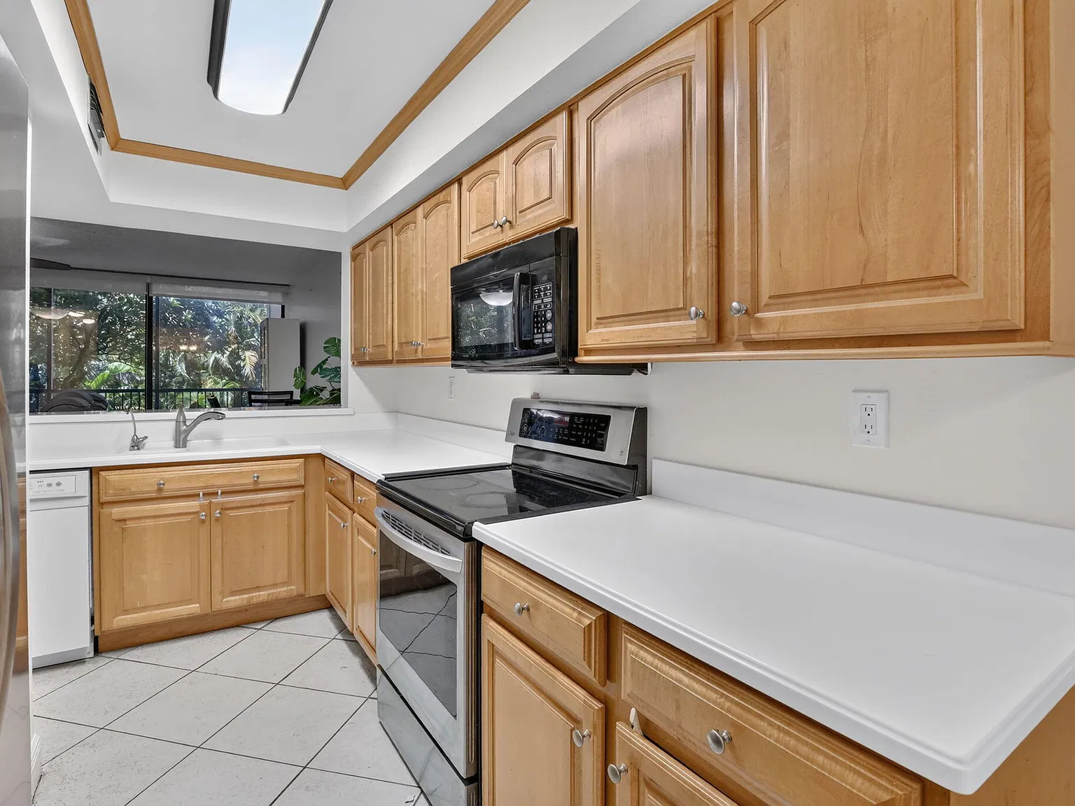 2 bed, 2.5 bath, 1230 sqft, $2,600 — Photo 1