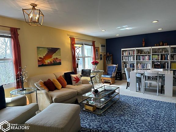 5th image of 1100 University Manor Dr #B-34-35