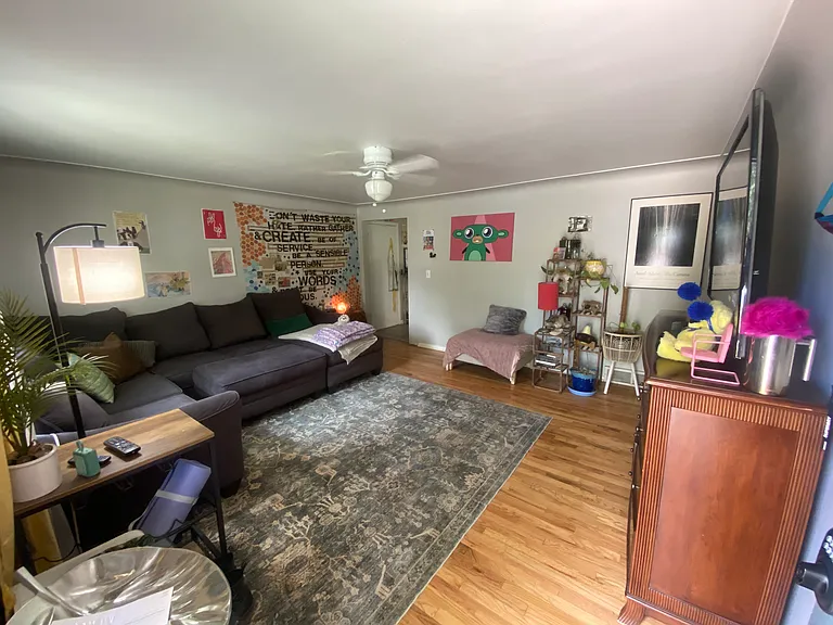 525 S 45th St — Photo 3