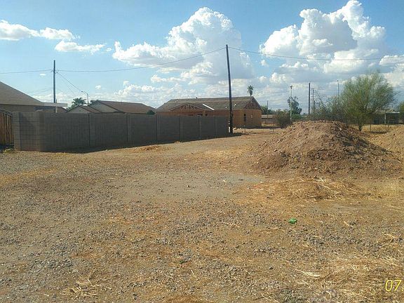3rd image of 12949 W Sahuaro Ln