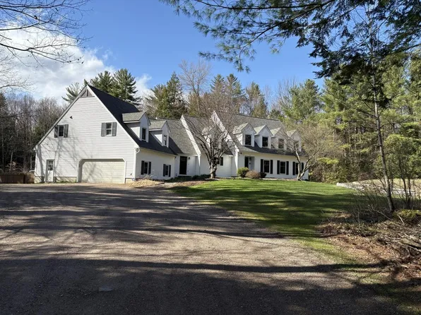 60 Catella Road, Essex, VT 05452