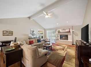 1206 Oakwood Dr, Broken Arrow, OK 74011