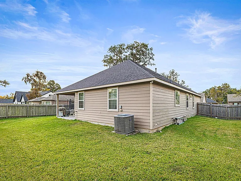 267 Freeman Blvd — Photo 20