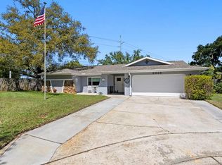 8645 Pinetree Dr W, Seminole, FL 33772