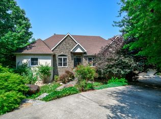 801 Oaklands Dr #28, Talking Rock, GA 30175