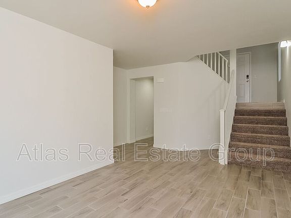 4th image of 10557 Kennedy Peak Ln