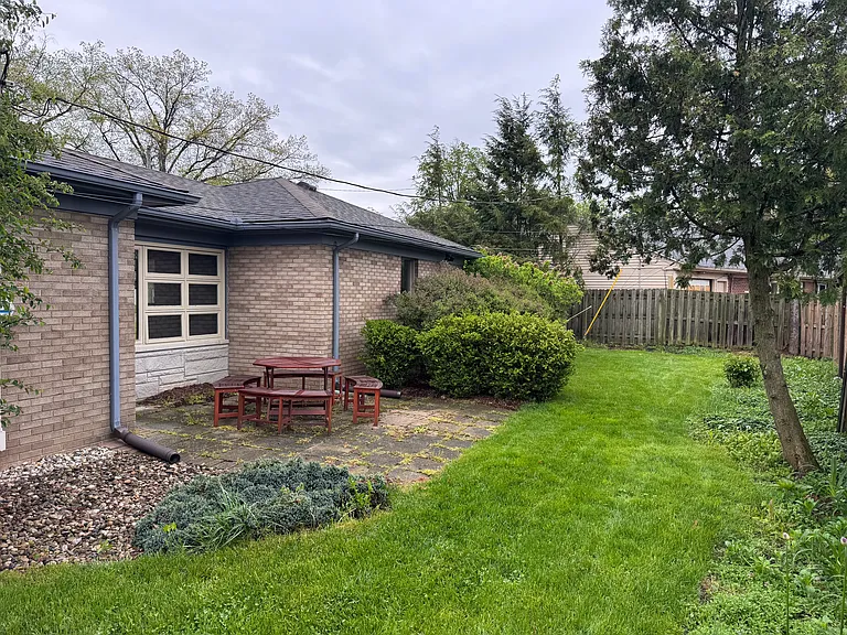 737 Cherry Tree Ln — Photo 11