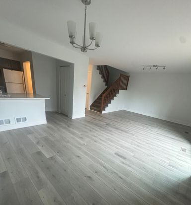 listing_image