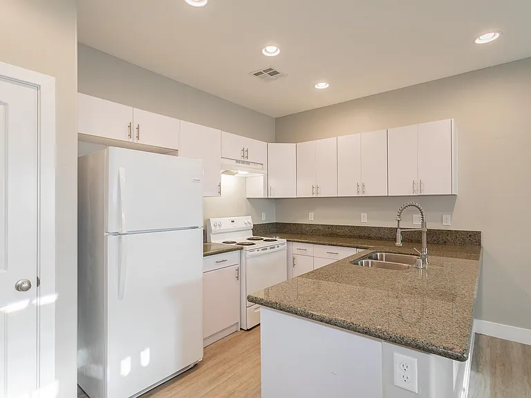 1681 S Dandelion St #1 — Photo 7