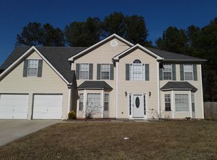 8284 Carson Ridge Dr, Lithonia, GA 30058