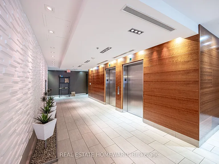 205 Frederick St #1001 — Photo 3