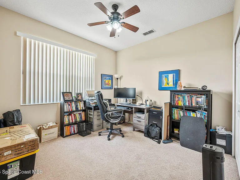 1749 Tullagee Ave — Photo 23
