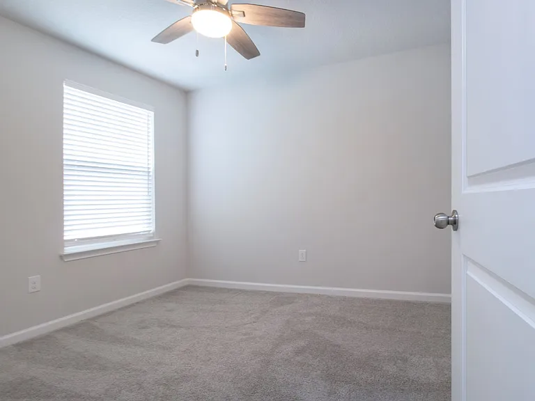 11518 Rolling Green Dr — Photo 38