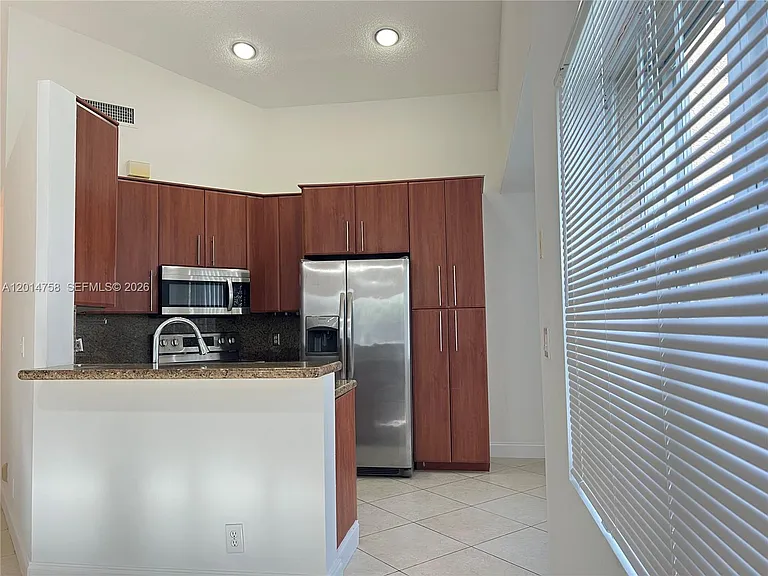 465 Somerset Way — Photo 15