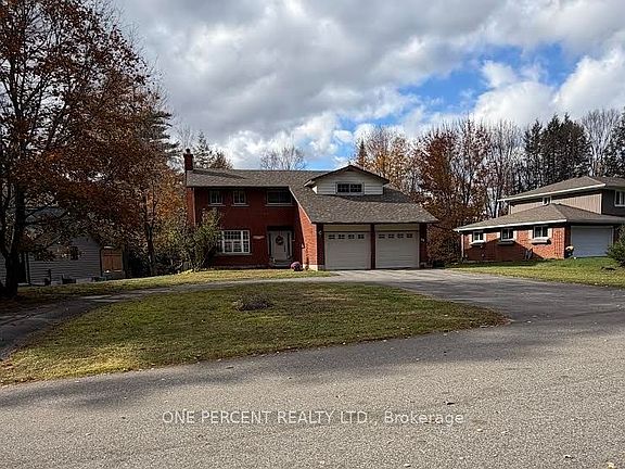 2nd image of 40 Golf Course Rd