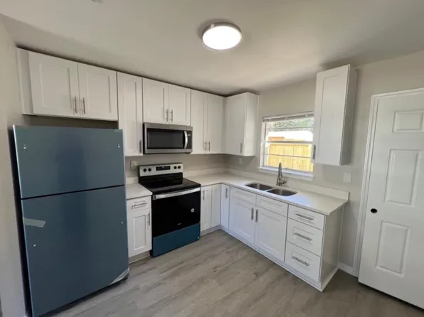 411 Bear Rd #B, Fort Walton Beach, FL 32547